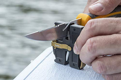 Smith's 51057 Regal River Fishing Multi-Tool - Coarse + Fine Knife Sharpening Slots, Line Cutter, Jig Eye Cleaner, Diamond Hook Sharpener - Portable Pocket Clip - Gift for Men - Compact Gadget
