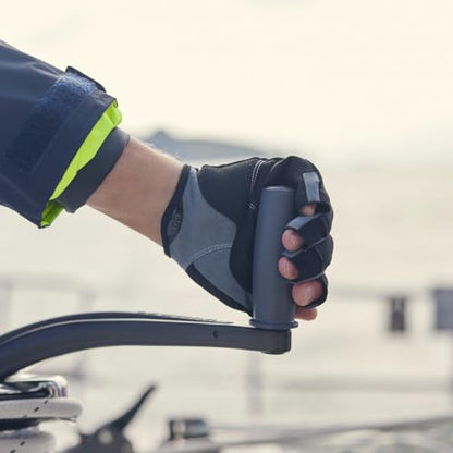 Gill Deckhand Sailing Gloves Short Finger with 3/4 Length Fingers - 50+ UV Sun Protection & Water Repellent - color: Black, size: Large