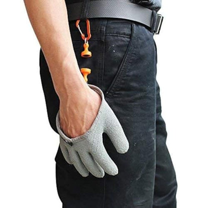 Inf-way Fishing Glove with Magnet Release, Fisherman Professional Catch Fish Gloves Cut&Puncture Resistant with Magnetic Hooks Hunting Glove - size: Medium, style: Right