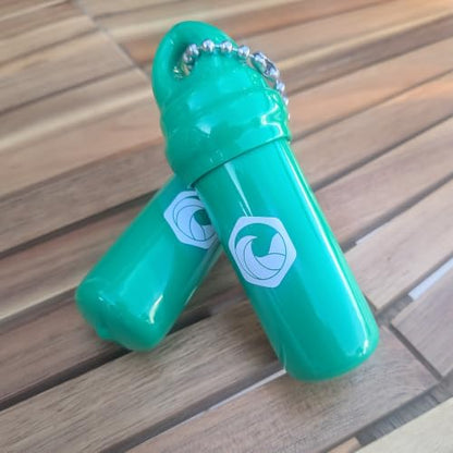 Seahive Floating Keychain (1 pack) with Waterproof Safety Container Boat Key Float - Pontoon, Fishing Accessories key holder - color: Green