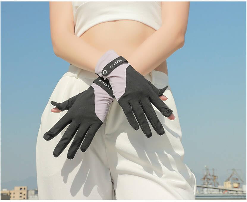 Unisex UV Protection Sunblock Gloves - Women Man Full Finger Sunscreen Gloves Touchscreen Gloves for Driving Hiking Riding - color: Black