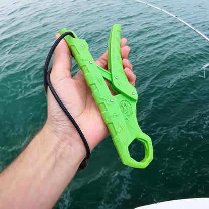 SNAIL TRAIL 9'' Floating Fish Gripper, Fishing Grabber | Catfish Mouth Pliers, Caught Bass Holder, Digital Scale Hook Clamp, Saltwater Lip Grip Tool with Lanyard, Gifts for Men - color: Green