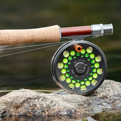 Redington Classic Trout Fly Reel – Lightweight Click-and-Pawl Trout Reel, Large Arbor, CNC Machined Aluminum - color: Gold, size: 4/5/6