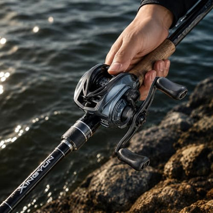 DC Baitcasting Reel, Digital Control Anti-Backlash, 7. 1:1 Gear Ratio, 6+1 Bearings, Ultralight for Bass Freshwater - color: Right Handed